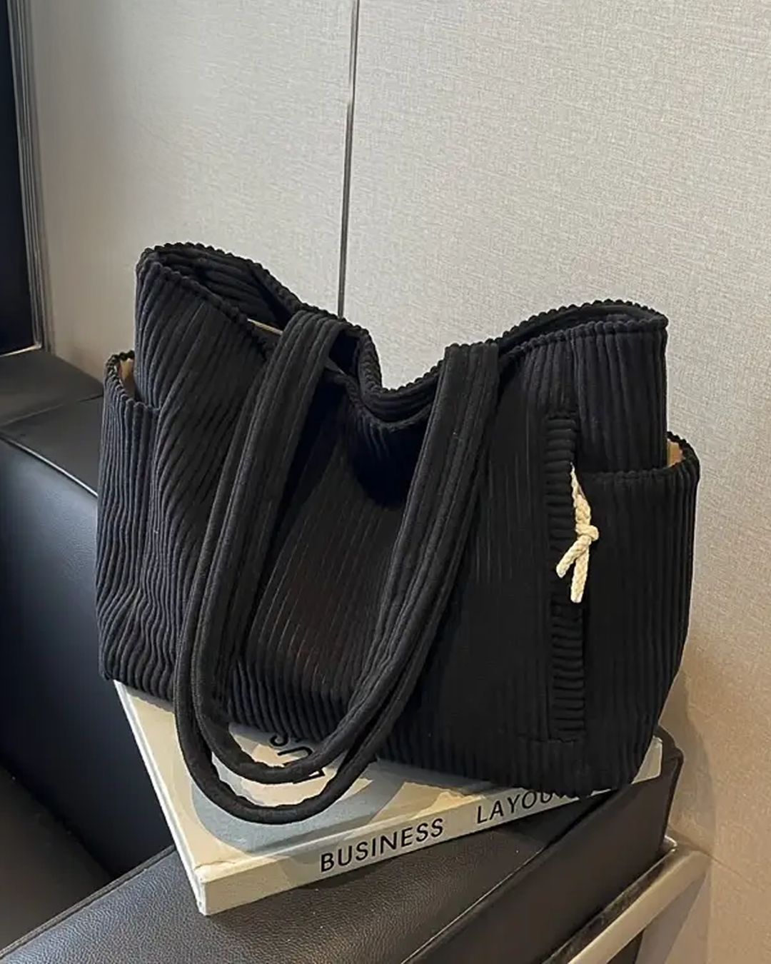 Tilda™ | Gerippte Tragetasche mit Kordel-Detail