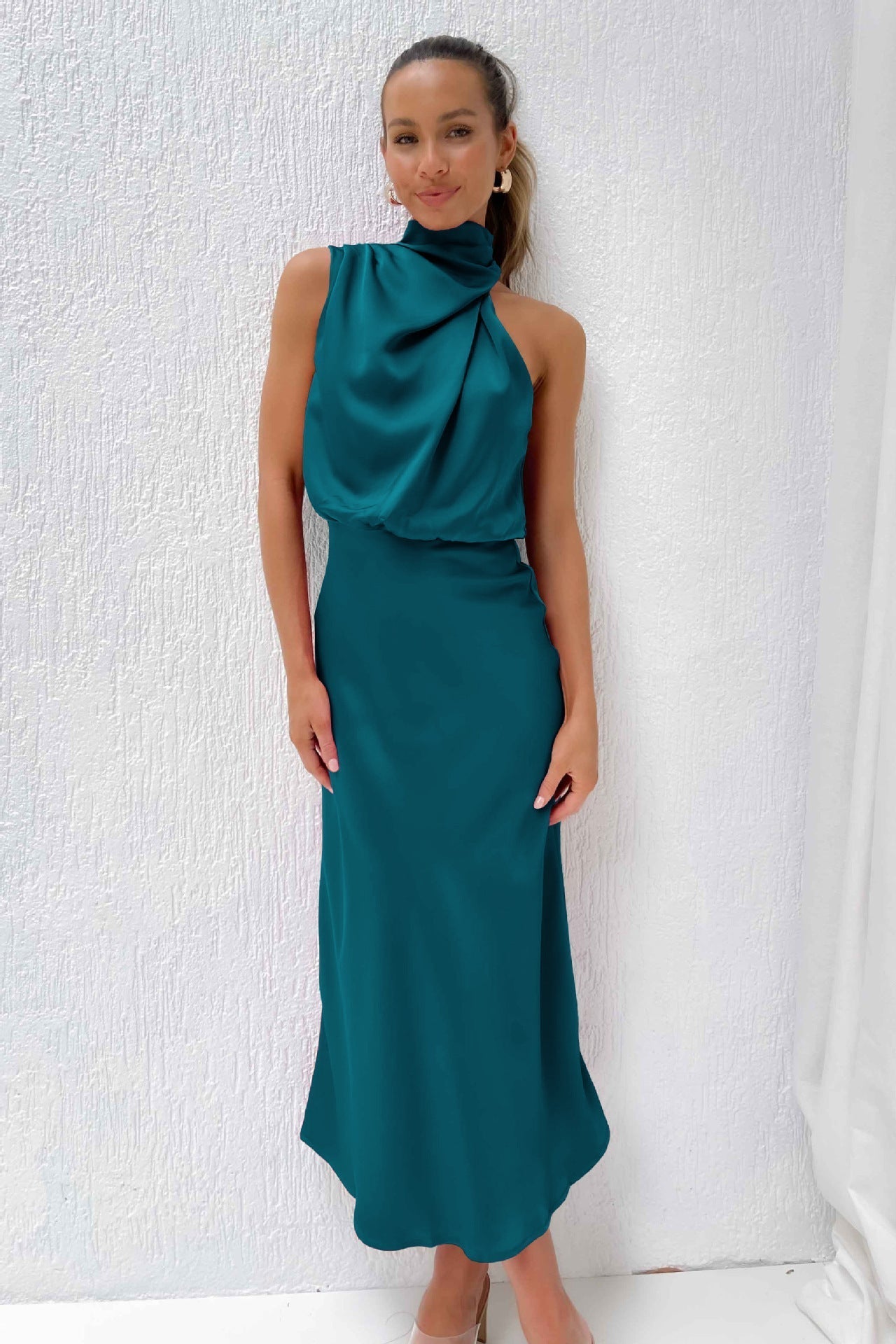 Lydia™ | Langes Kleid mit Halterneck